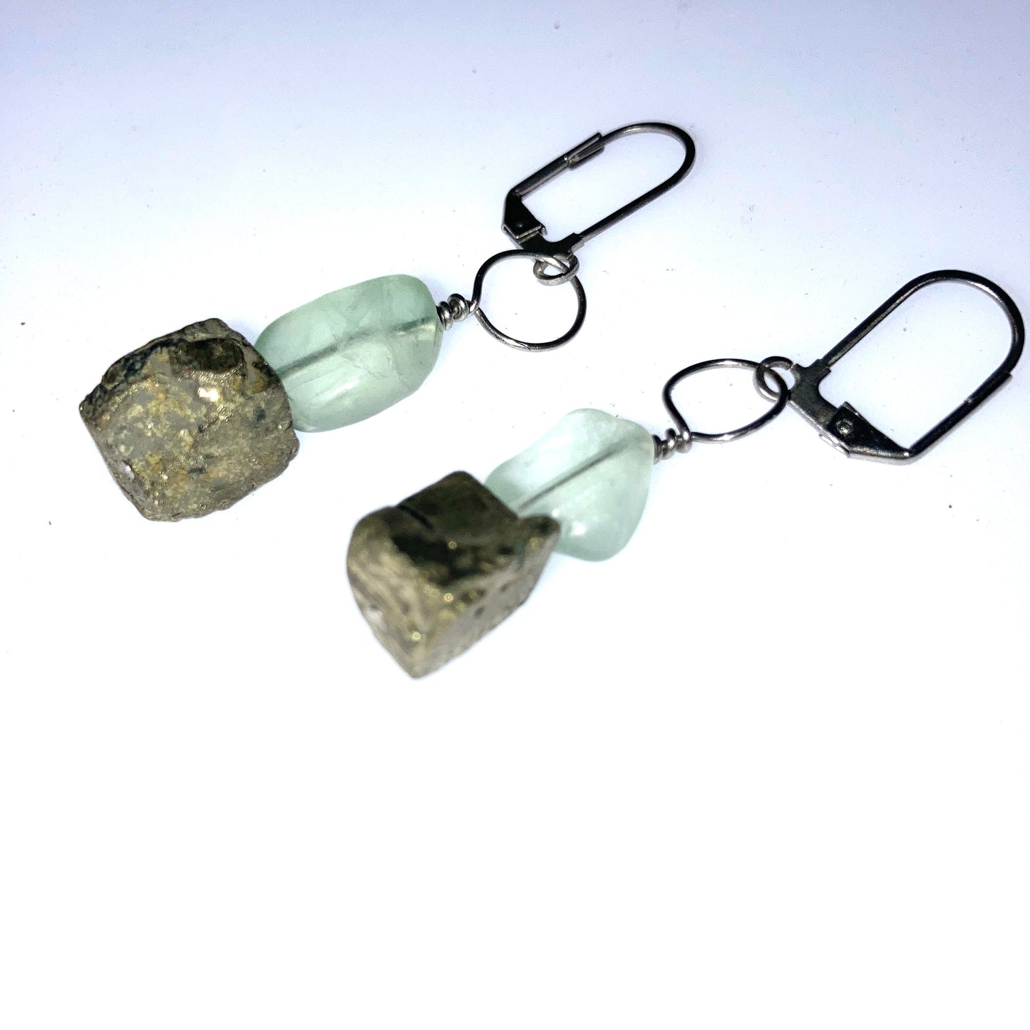 Free thinking earring peacemakers - Green Flourite 8-10mm, 10mm pyrite